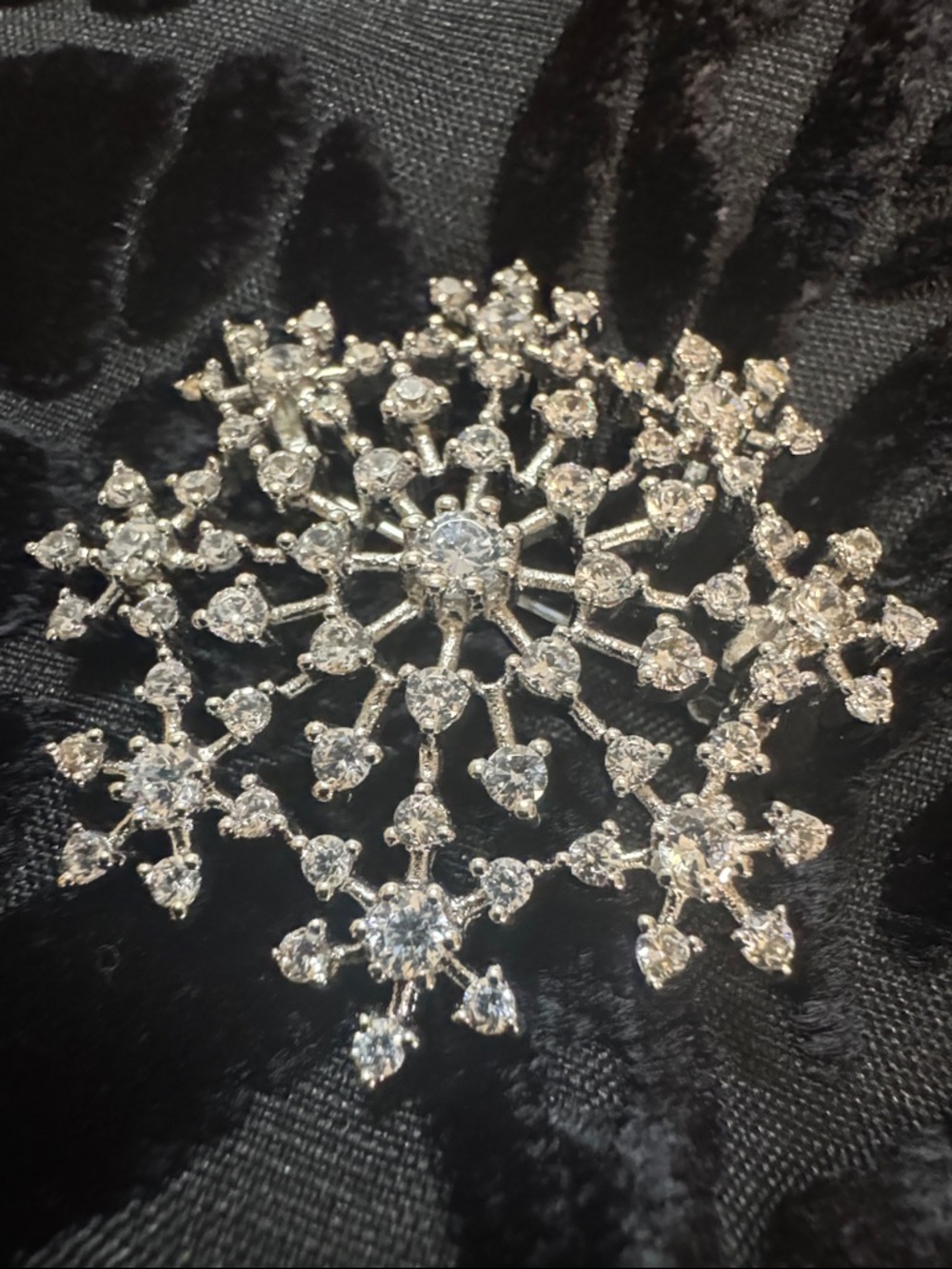 Premier Design brand Silver Snowflake Brooch - Women's Jewelry pendant